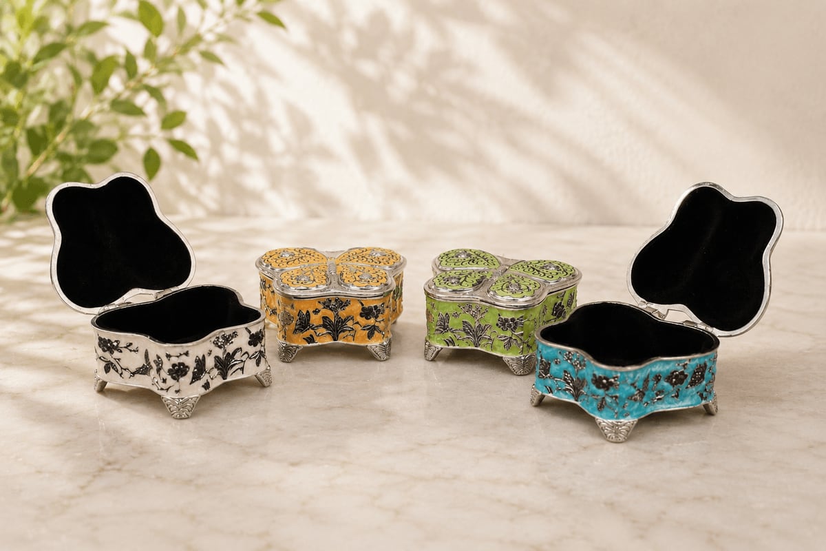 BUTTERFLY RING BOX