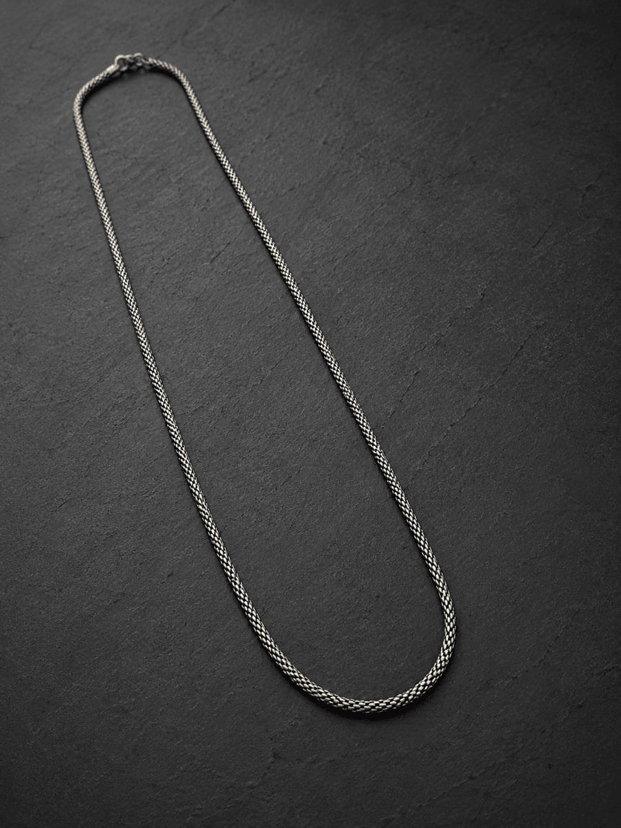 Wide Flat Mesh Tube Silver Chain 20 Inch