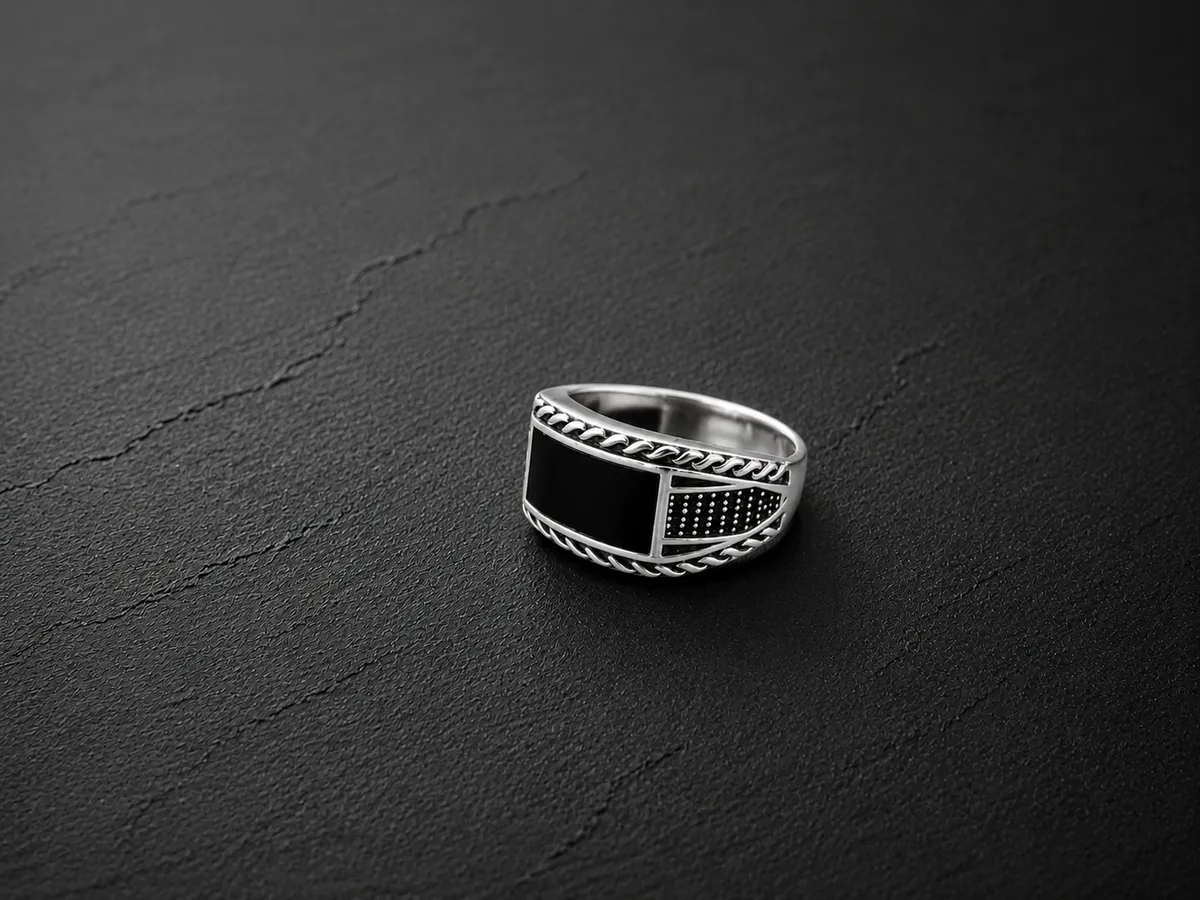Oxidised Rope Border Onyx Signet