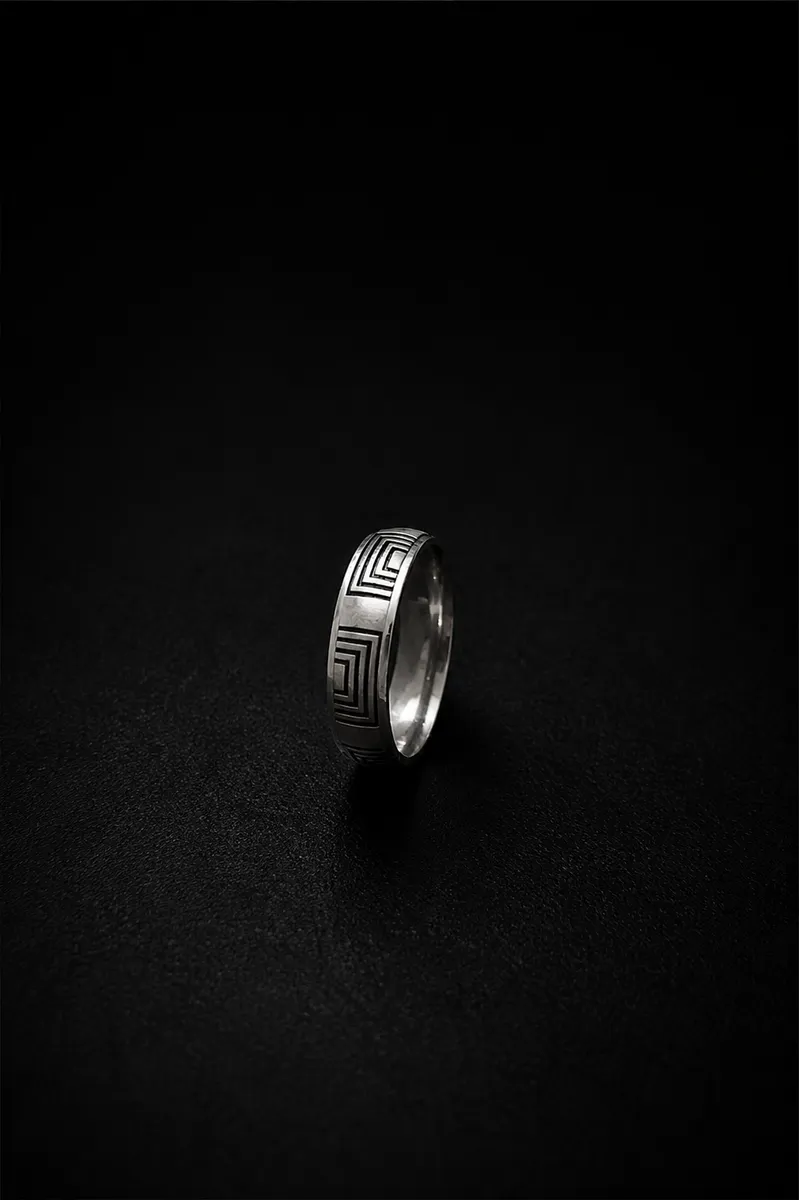 Geometric Spiral Engraved Band Ring