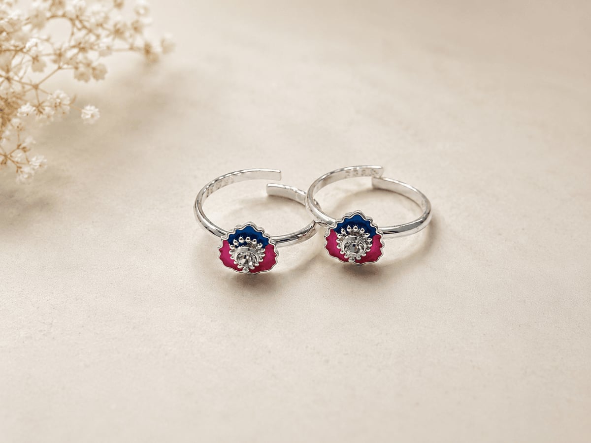 Enamel Daisy CZ Centre Bichhiya