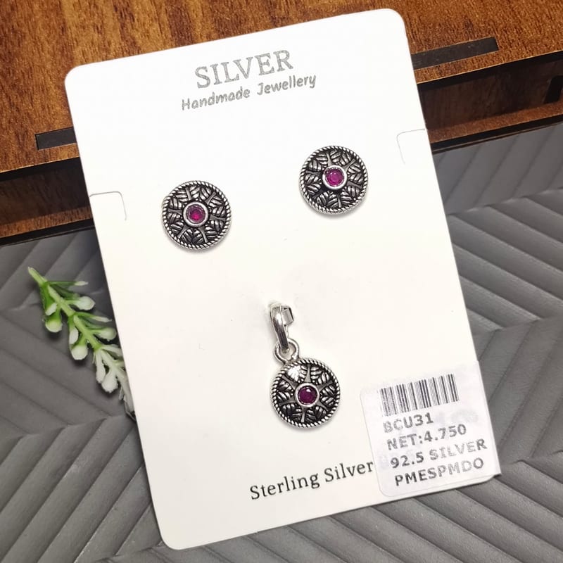 BCU31 Oxidised Round Ruby CZ Pendant Set