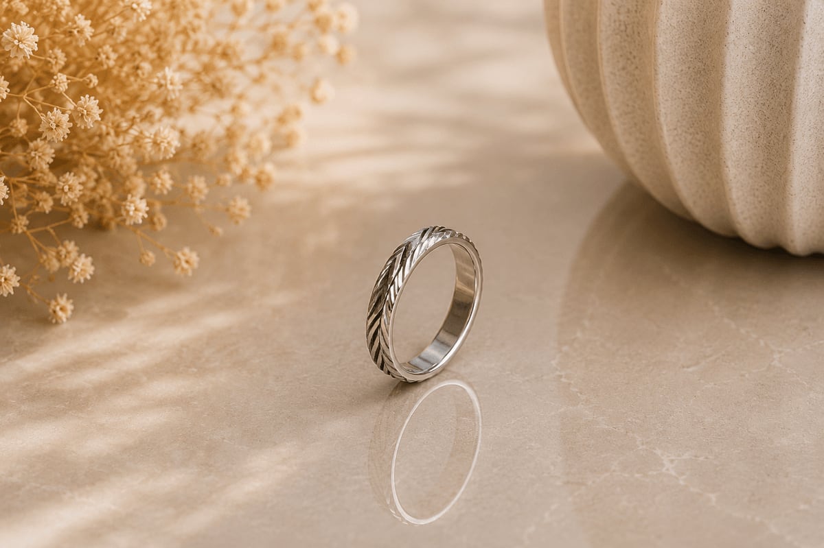 Diagonal Leaf Engraved Band Ring