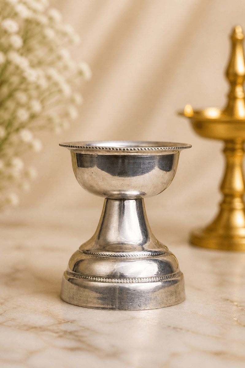 SILVER STAND DIYA